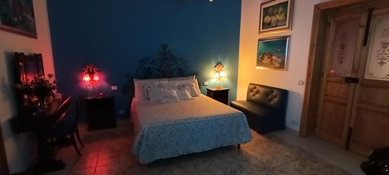 Amanda'S Suite 塔兰托 外观 照片