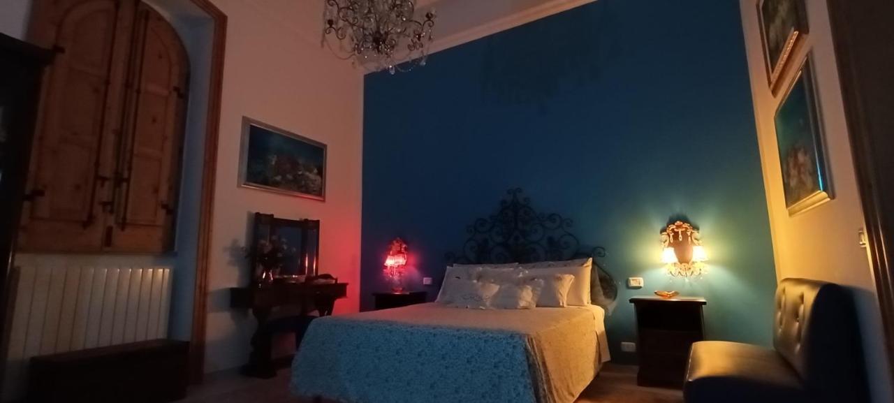 Amanda'S Suite 塔兰托 外观 照片